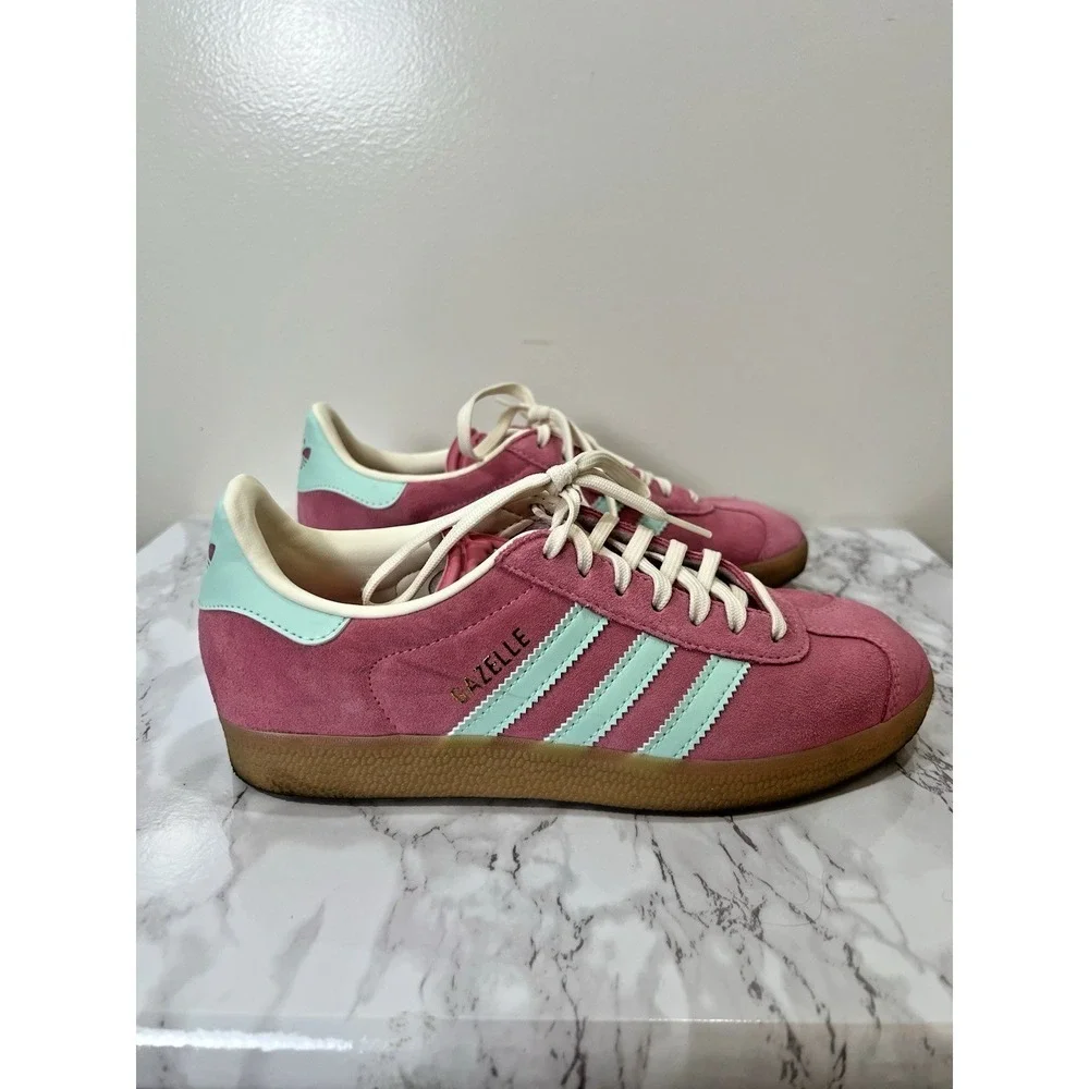 Adidas Womens Suede Gazelles Sneakers Shoes 6 Y2K Classic Streetwear Sporty Pink